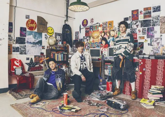 �k������