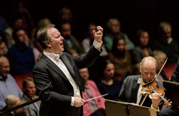 サカリ・オラモ指揮 ロイヤル・ストックホルム・フィルハーモニー管弦楽団