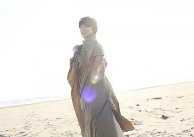 �������