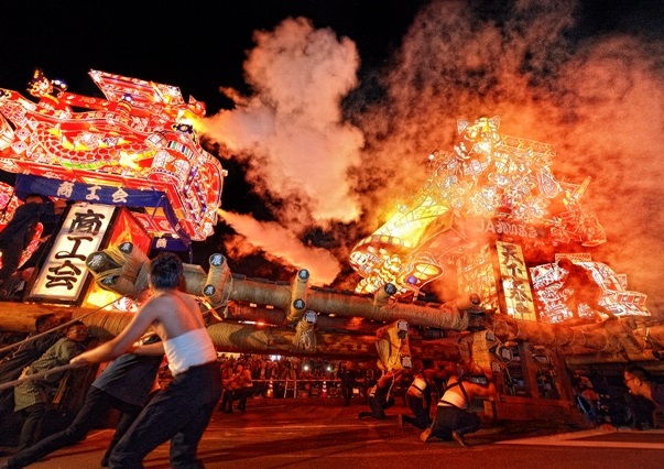 夜高あんどん祭り