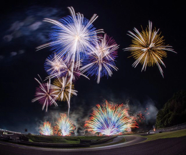 ���R���ۃT�[�L�b�g�ԉΑ��