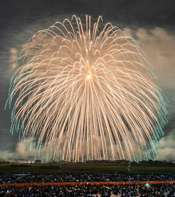 9,555円こうのす花火大会チケット