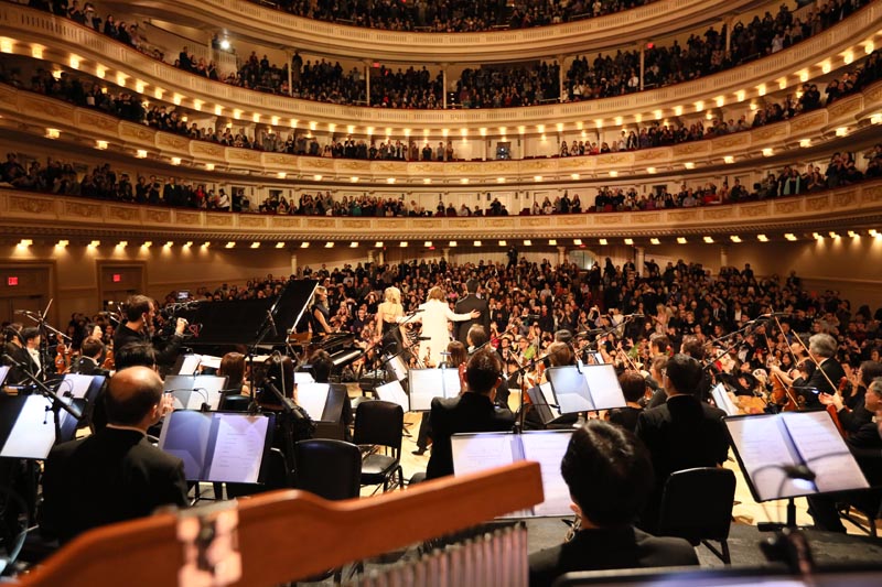 Yoshiki 歴史的快挙を成し遂げたnyカーネギーホール公演で思わず涙 邦楽 K Pop Yoshiki 歴史的快挙を成し遂げたnyカーネギーホール公演で思わず涙 邦楽 K Pop
