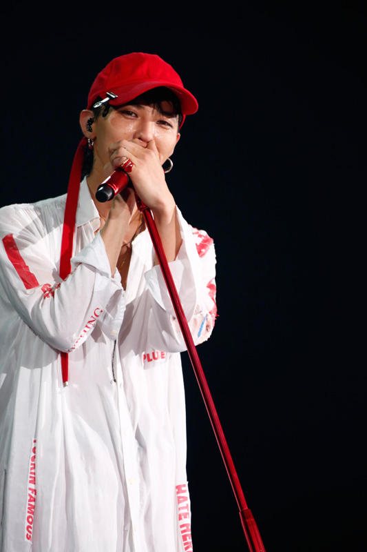 G Dragon From Bigbang ドームツアー最終公演にv Iがサプライズ登場