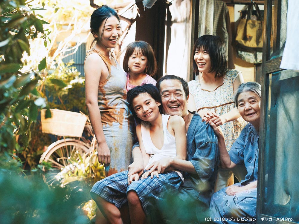 細野晴臣が音楽を手がけた映画「万引き家族」のサントラがアナログ盤で
