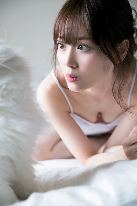 山下美月（乃木坂46）パリで撮影した1st写真集『忘れられない人』2020