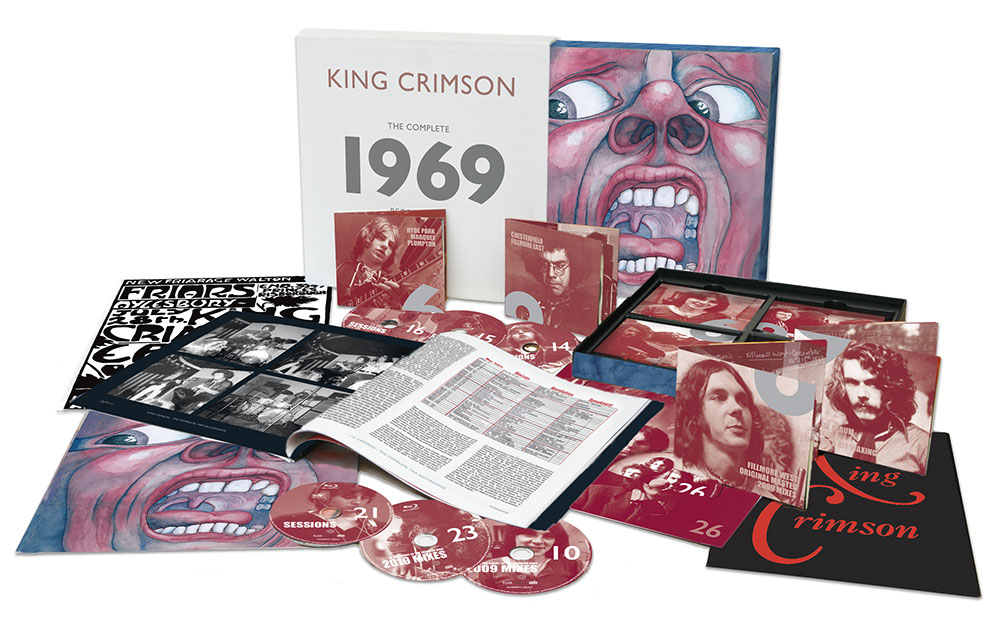 日本アセンブル パッケージ発売】キング・クリムゾン 26枚組ボックスセット『The Complete 1969 Recordings』 1969年『 クリムゾン・キングの宮殿』制作のすべてを網羅したパーフェクトコレクション|ロック