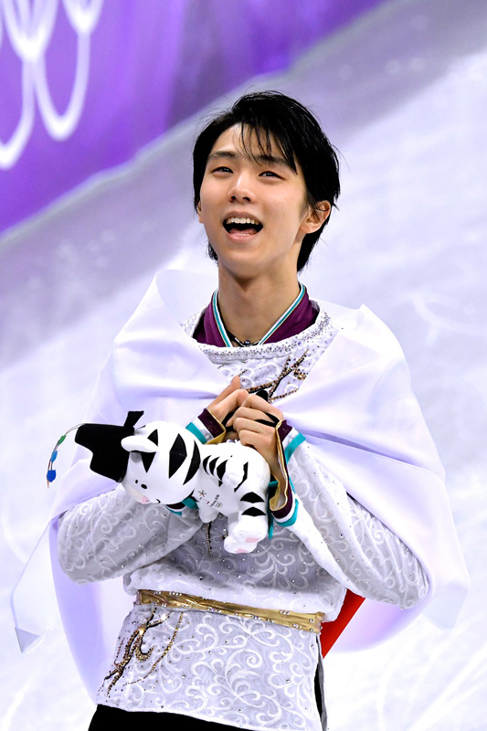 羽生結弦のポストカードブックが登場！|実用・ホビー