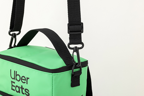 完売店が続出したあの『Uber Eats』ブランドブック第2弾がローソン
