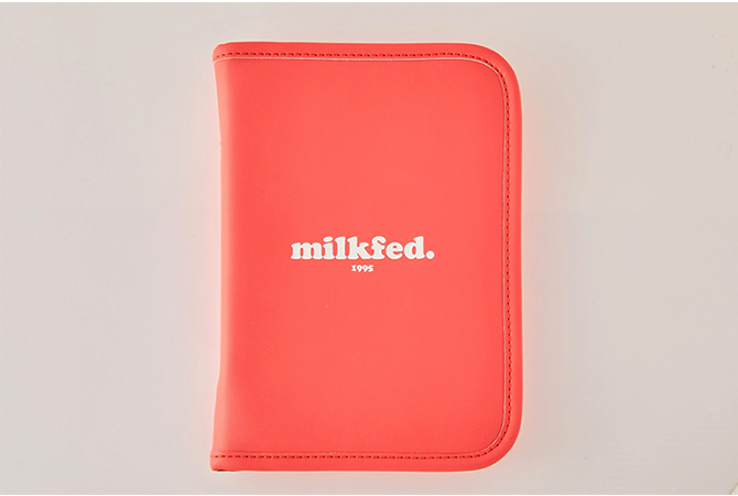 大人気ブランド「MILKFED.」からローソン・HMV限定の推し活ポーチが 