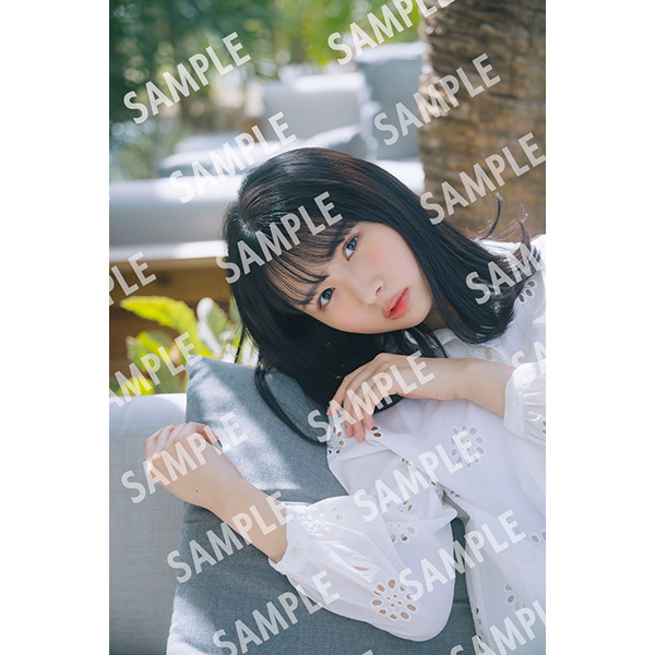 上村ひなの（日向坂46）1st写真集『そのままで』9月12日発売《@Loppi