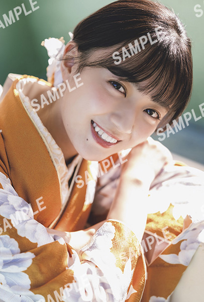 HMV&BOOKS online限定特典：平尾帆夏（日向坂46）ポストカード》20