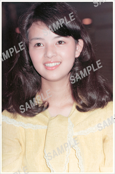芸能生活50周年記念 秘蔵フォト本邦初公開 プレミアムBOX「岡田奈々
