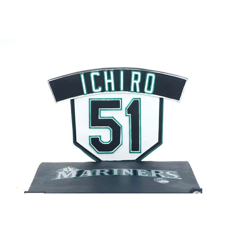 イチロー 世界10枚限定 1/10 ファーストナンバー トリプル レリック 約3090万円！ イチロートレカの最高落札額を大きく更新