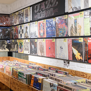 JAZZは国内盤が熱い！？ジャズレコード人気の潮流|中古