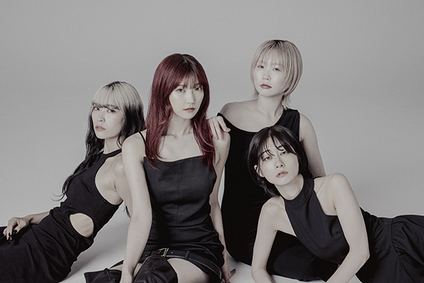 ExWHYZ iD 初回生産 盤、DVD盤 ExWHYZ iD 初回生産限定盤 (おまけ)制服