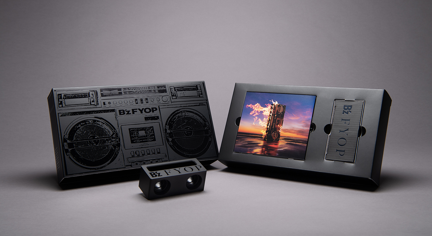 Bz CD+メタルスマートフォンスピーカー ＜シルバー、ブラック＞ FYOP FYOP【数量限定盤】(CD+メタルスマートフォンスピーカー＜BLACK