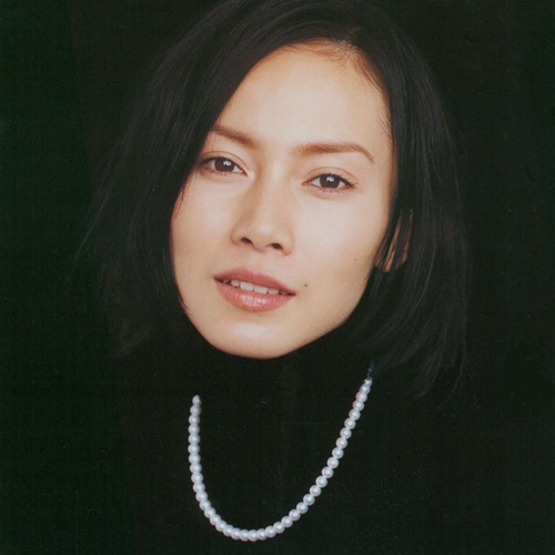 MIKI     中谷美紀 さんのCDになります！！ 中谷美紀のベストアルバム『MIKI』のアナログ盤が、カラー盤で待望の