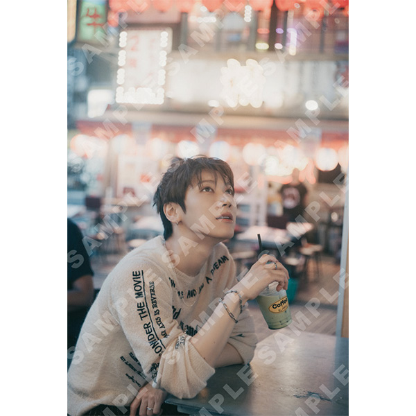 TEN（NCT）初のソロ写真集『TEN THE 1ST PHOTOBOOK essentia』2026年2