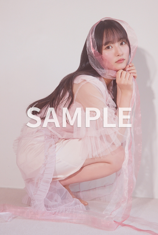 HMV&BOOKS online限定特典：片山紗希（日向坂46）ポストカード》BUBKA