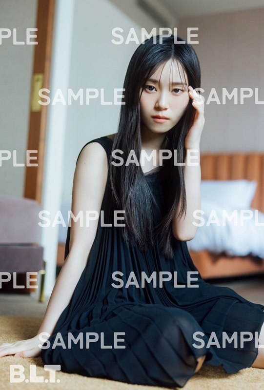 櫻坂46 2026 バレンタイン ジャージ 生写真 8種コンプ　山下瞳月　① 櫻坂46 山下瞳月 8種コンプ 生写真「Make or Break」MV衣装 - メルカリ