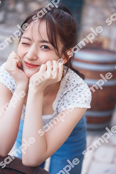 乃木坂46 金川紗耶1st写真集『好きのグラデーション』 : 金川紗耶