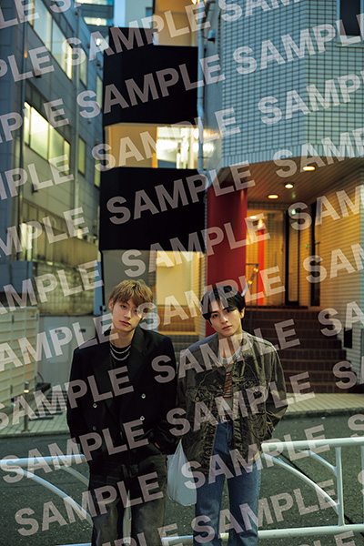 BULLET TRAIN ALOHA&HARU CONCEPT PHOTOBOOKアイハヨルノイロ : アロハ