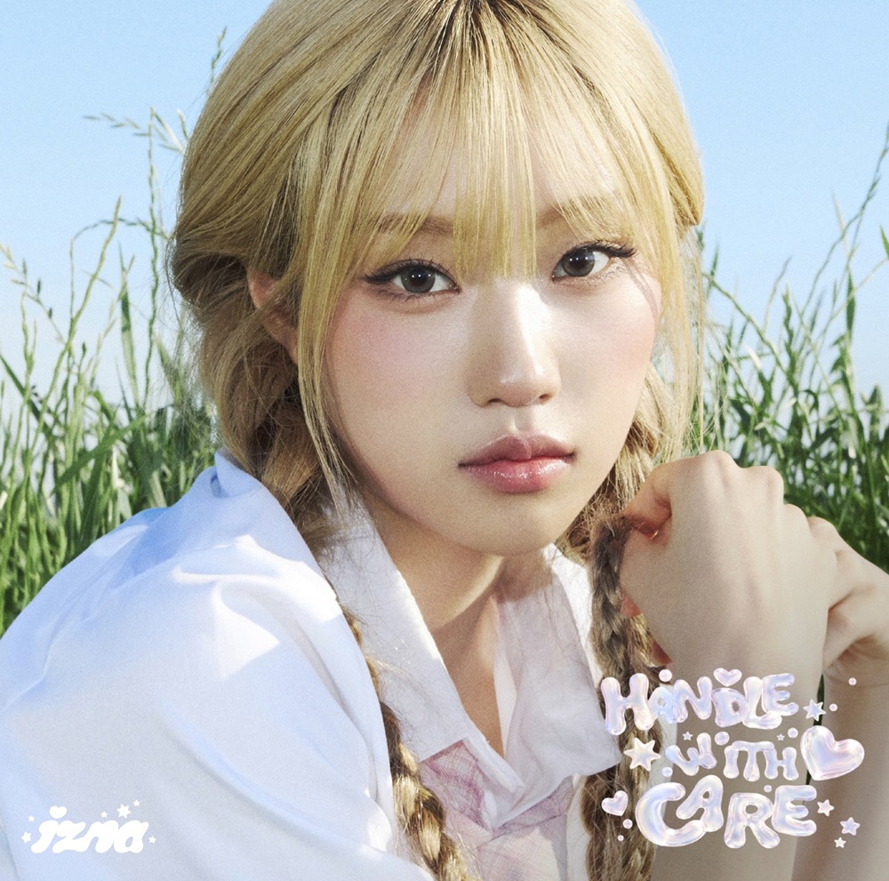 izna 待望の日本デビューミニアルバム『HANDLE WITH CARE』2026年9月2