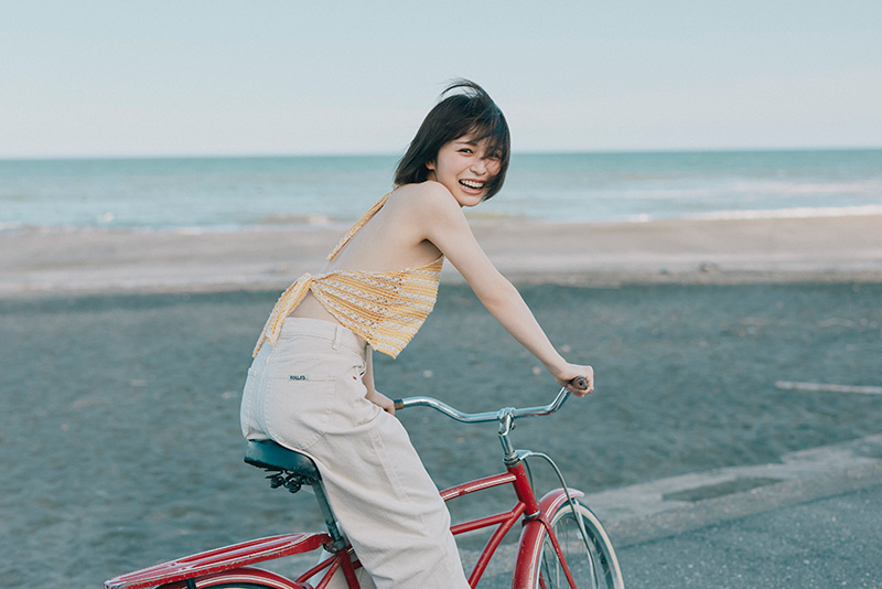 長濱ねる『Neru Nagahama MEMORIAL CALENDAR 2027.1-2027.12』発売記念