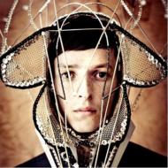 Totally Enormous Extinct Dinosaurs/Trouble