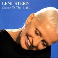 Leni Stern/Closer To The Light (Rmt)(Ltd)