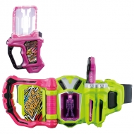 ���ʃ��C�_�[�G�O�[�C�h �ϐg�x���g DX�Q�[�}�h���C�o�[