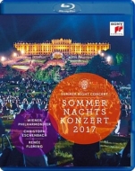 Sommernachtskonzert Schonbrunn 2017 : Christoph Eschenbach / Vienna Philharmonic, Renee Fleming(S)