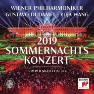 Sommernachtskonzert Schonbrunn 2019 : Gustavo Dudamel / Vienna Philharmonic, Yuja Wang(P)