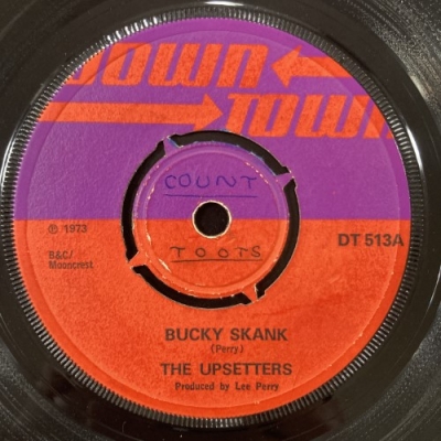 中古:盤質B】 Bucky Skank : Upsetters | HMV&BOOKS online - DT513