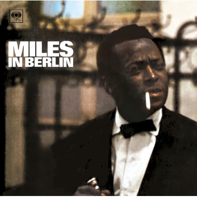 Miles In Berlin +1 (疑似ステレオ&モノラルW収録) : Miles Davis