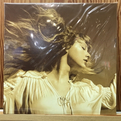 中古:盤質AB】 Fearless (Taylor's Version)(ゴールドヴァイナル仕様