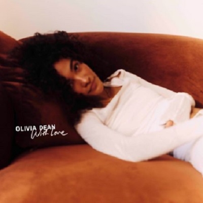 Olivia Dean 限定版ハート型レコード Olivia Dean Limited Edition Heart-Shaped Record | eBay