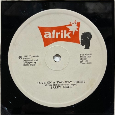 洋楽 BARRY BIGGS LOVE ON A TWO WAY STREET Love On A Two Way Street : Barry Biggs | HMV&BOOKS online - AF136