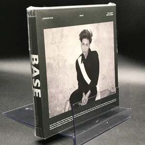 中古:盤質A】 1st Mini Album: BASE (ランダムカバーバージョン