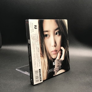 IU SMASH HITS CD+DVD 台湾限定盤 copy of IU 首張完美精選《SMASH HITS》台灣獨占限定盤CD+DVD