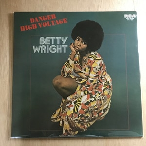 中古:盤質B】 シューラシューラ : Betty Wright | HMV&BOOKS online