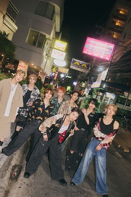 MAZZEL 1st photobook with ZEAL : MAZZEL | HMV&BOOKS online