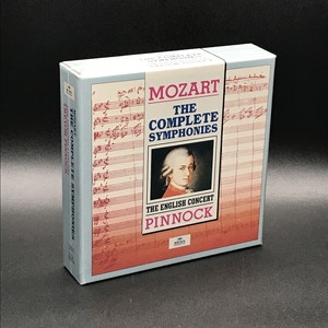 (全帯つき美品)　クラシックCD国内正規盤７７枚美品 CD ＜国内盤12CD＞ピノック/モーツァルト「交響曲全集」