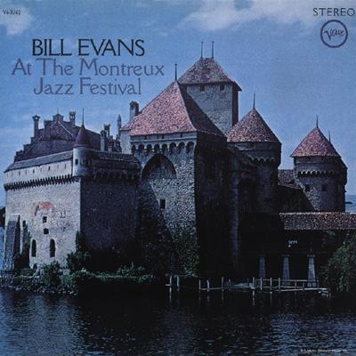 At The Montreux Jazz Festival: モントゥルー ジャズ フェスティヴァルのビル エヴァンス+1 : Bill Evans  (piano) | HMVu0026BOOKS online - UCCU-5010