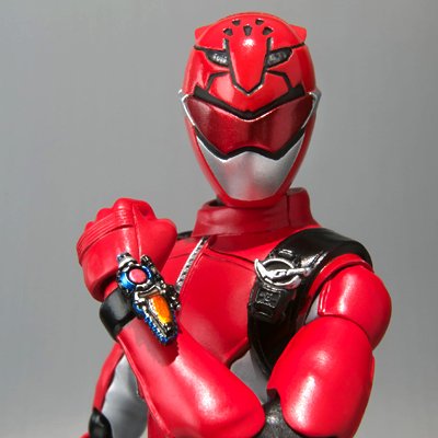 S.H.Figuarts Tokumei Sentai Go Busters Red Buster