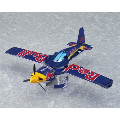 Red Bull Air Race transforming plane / RED BULL AIR RACE CHIBA