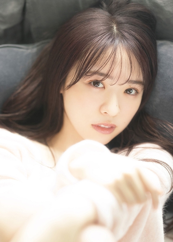 乃木坂46 渡辺みり愛1st写真集(仮) : Miria Watanabe | HMVu0026BOOKS online : Online Shopping  u0026 Information Site - 9784801927919 [English Site]