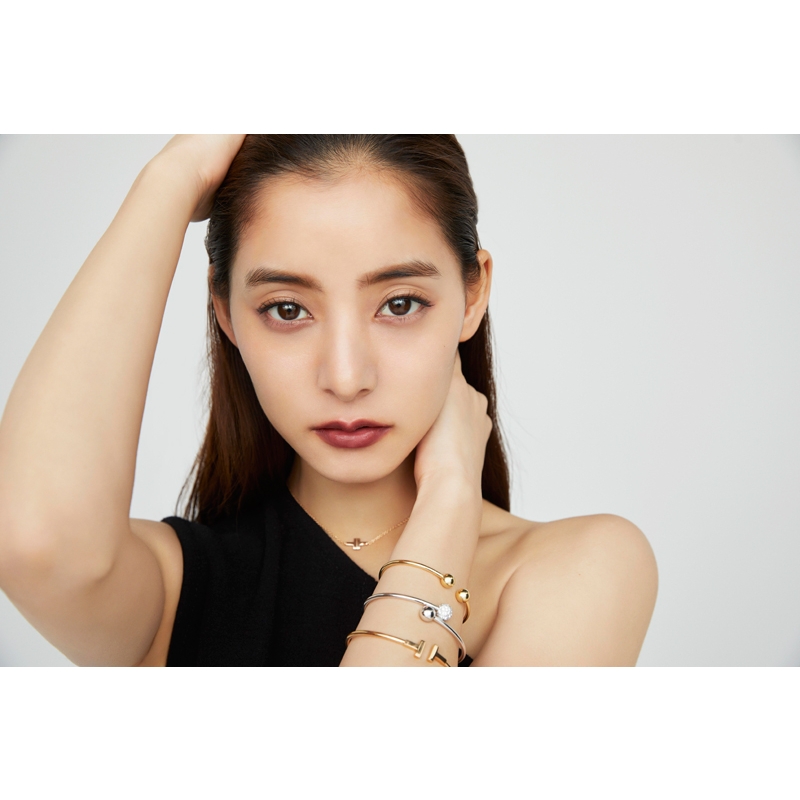 新木優子オフィシャルカレンダー2019.4-2020.3 (デスクカレンダー) : 新木優子 | HMVu0026BOOKS online -  5000094783051