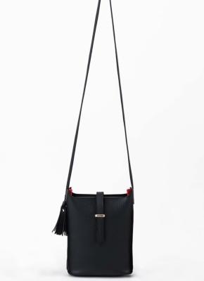 パーティーバッグ　HIROKO KOSHINO hiroko koshino bag featuring a structured silhouette with an avant